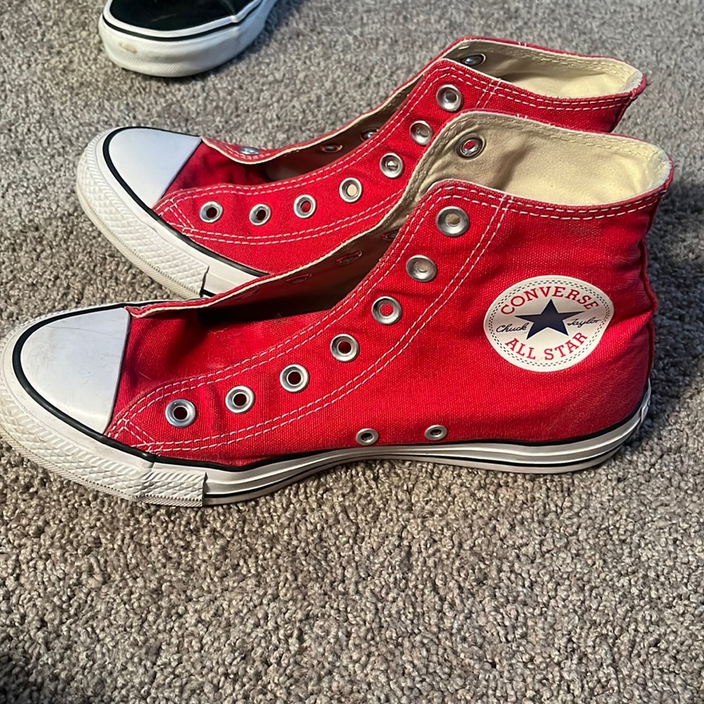 Red High top converse